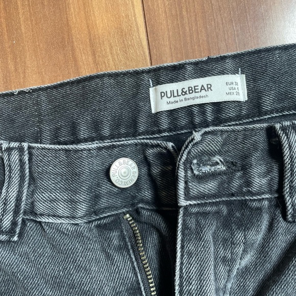 Jeans - Picture 2 of 5